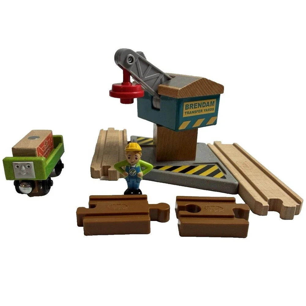 Thomas & Friends Wood Spin & Lift Crane Set 2017 Figure Troublesome Train Cargo